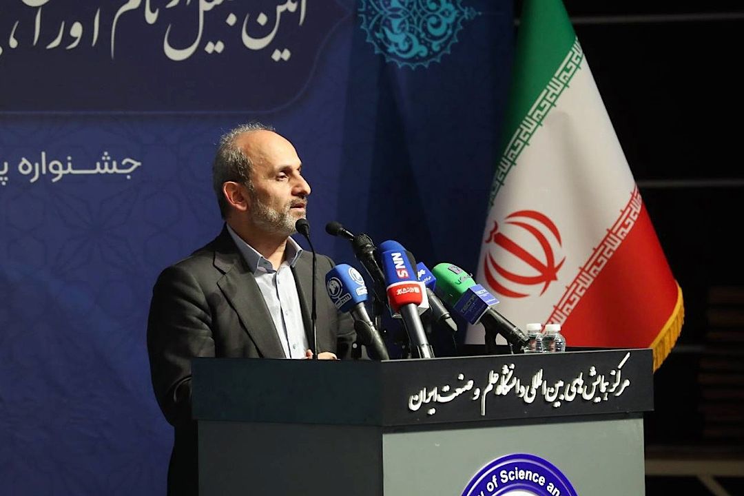 تقویت تعامل با حوزه دانشگاه در راستای ارتقای كمی و كیفی تولیدات رسانه ملی