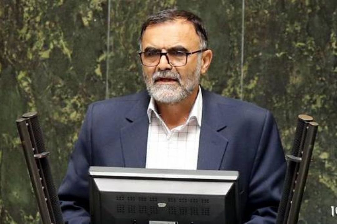جانبازان بالای 50 درصد داروهای خود را با قیمت بالا از بازار آزاد تهیه می‌كنند/ حقوق پدر و مادر شهدا بسیار ناچیز است