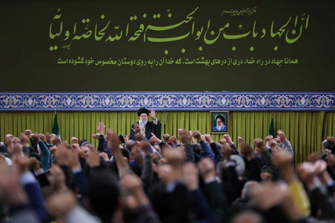 دیدار اعضای كنگره ملی بزرگداشت 24 هزار شهید تهران با رهبر انقلاب