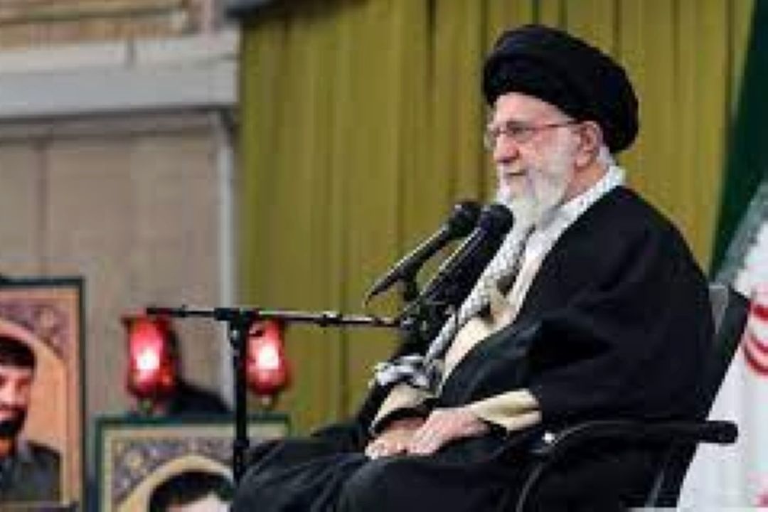 رهبر معظم انقلاب اسلامی گفتند: كشورهای اسلامی باید ارتباط سیاسی و اقتصادی خود را با رژیم صهیونیستی قطع كنند و به این رژیم كمك نكنند