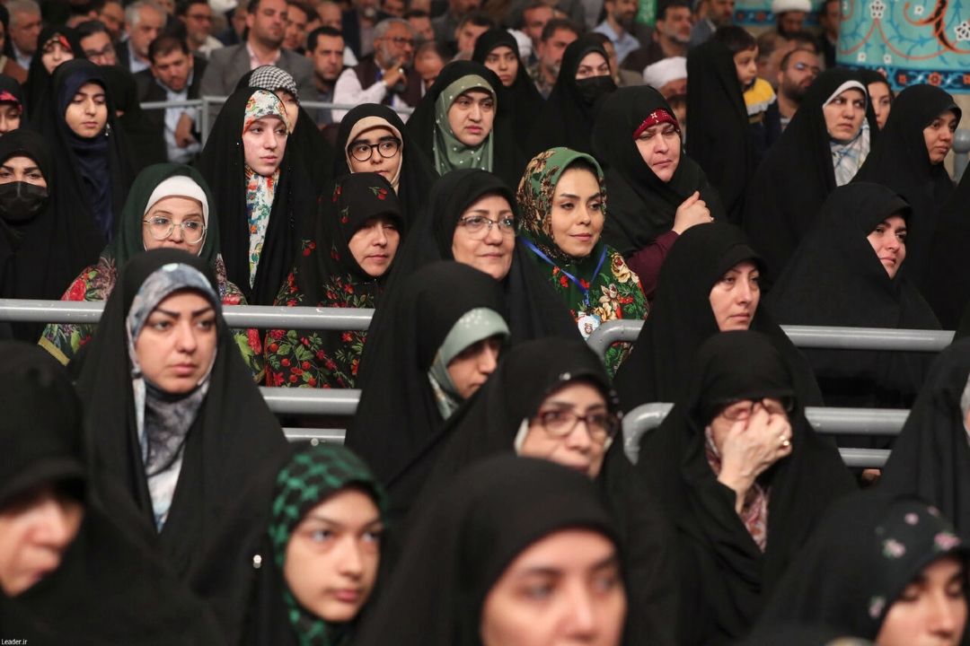 زنان مورد تاكید مقام معظم رهبری چه كسانی هستند؟