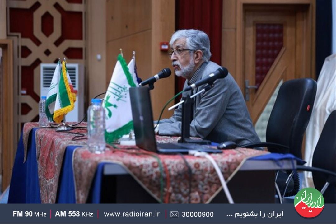 در دهمین گردهمایی موسسه‌های آموزش فارسی از رادیو ایران تقدیر شد
