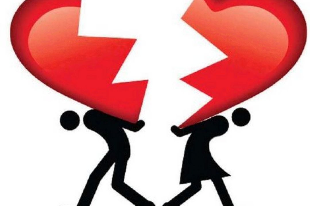 پشت دیوار شیشه ای در رادیو