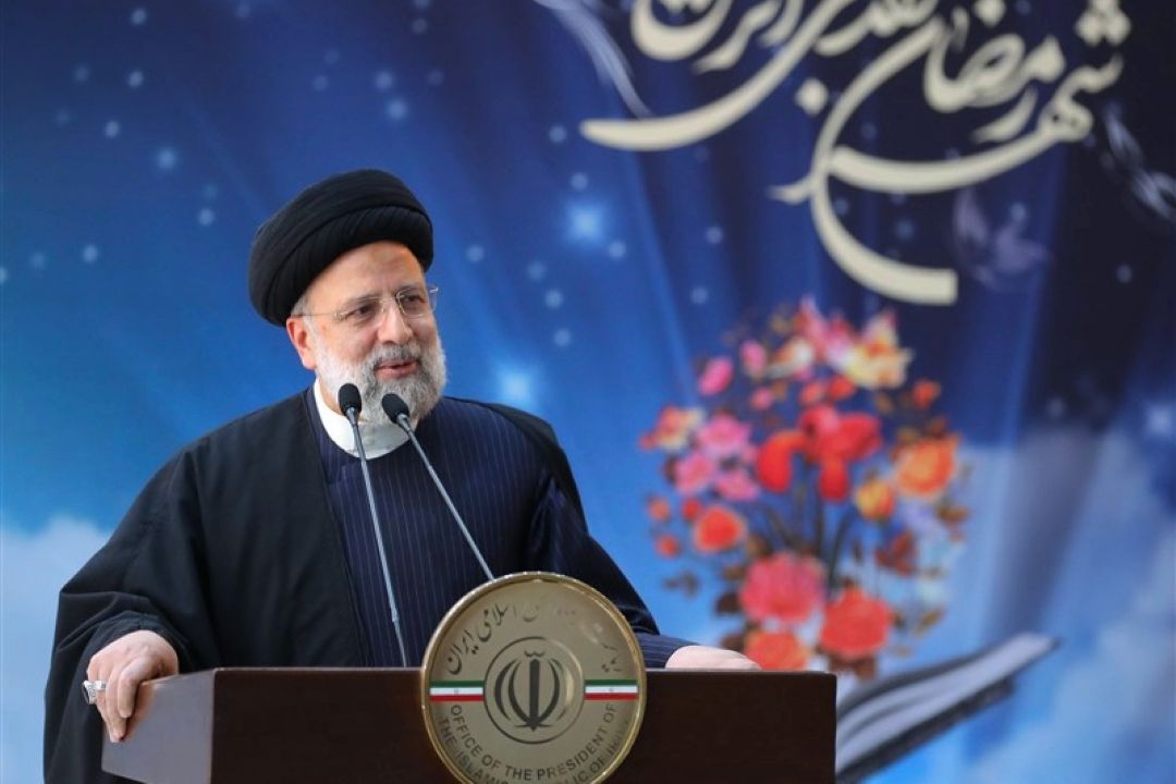 رئیسی: پیشرفت‌های كشور با هنرمندی به تصویر كشیده شوند
