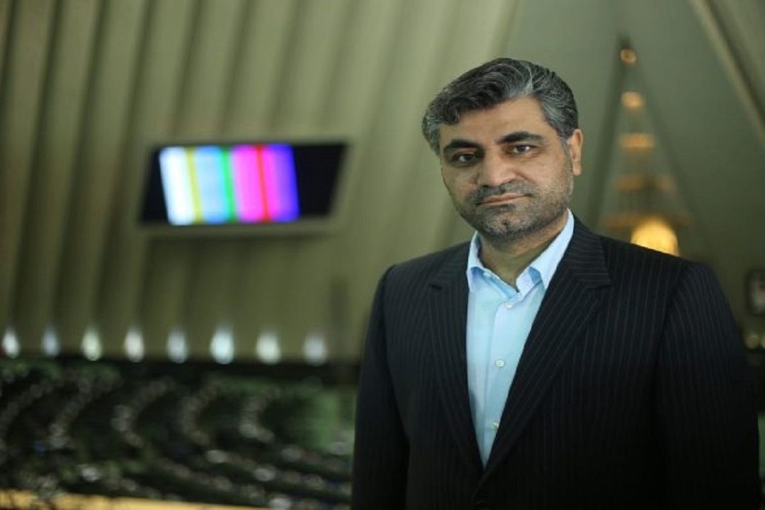 سه نرخی شدن بنزین شایعه است/ بنزین‌ گران نمی‌شود