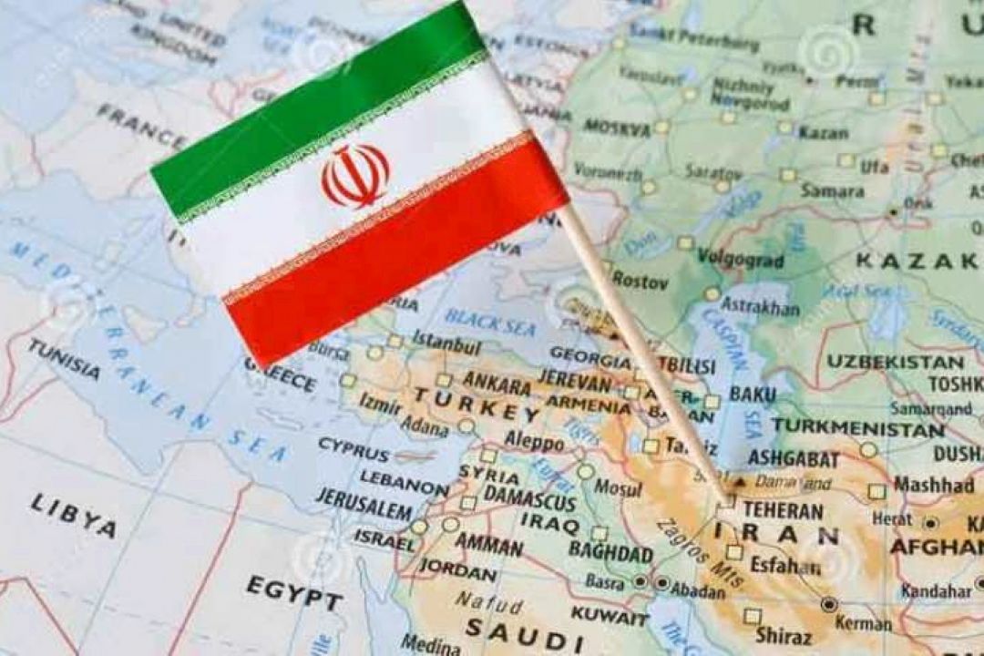 پیروزی انقلاب اسلامی موازنه قدرت در منطقه را تغییر داد/ توسعه مقاومت راهبرد ایران است