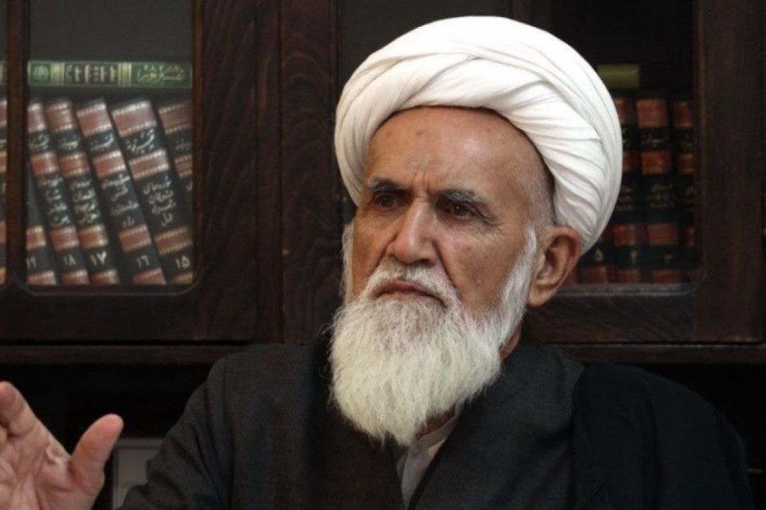 آیت‌الله حائری شیرازی، از اساتید اخلاق حوزه علمیه، دار فانی را وداع گفت