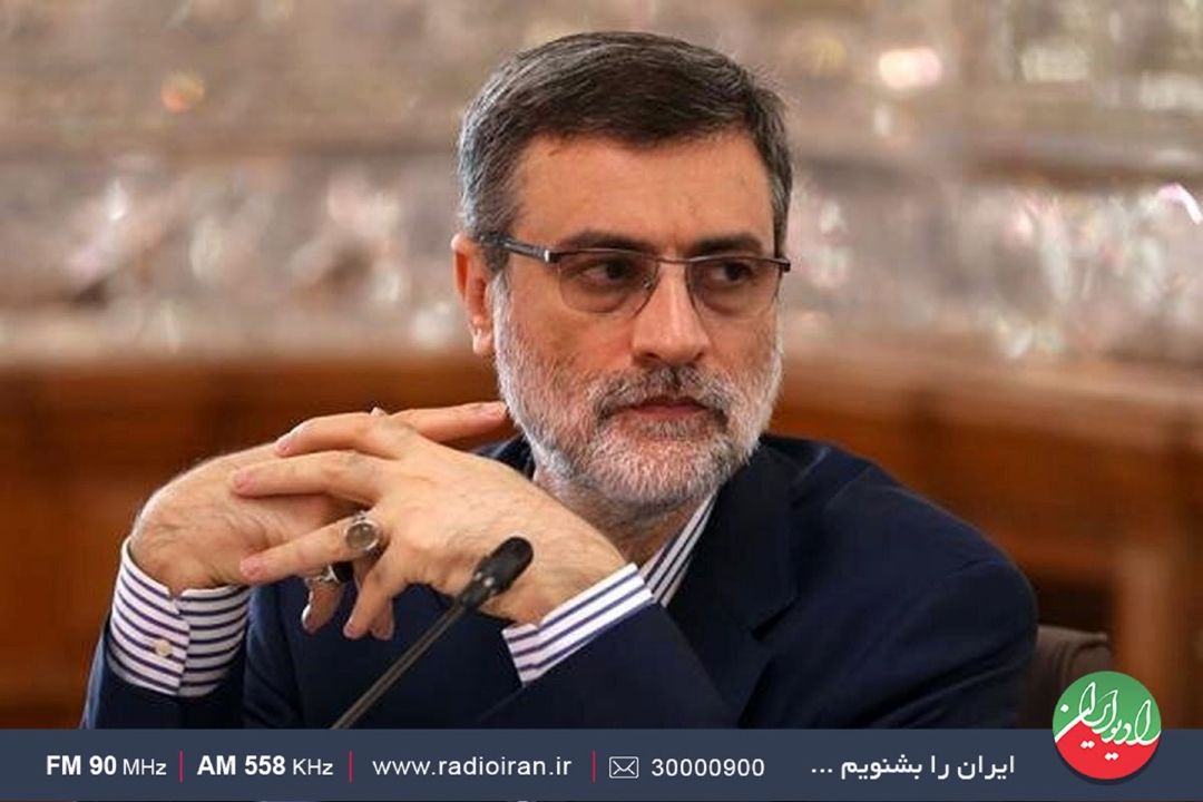 پخش میزگرد‌ «سیدامیرحسین قاضی‌زاده هاشمی» از رادیو ایران