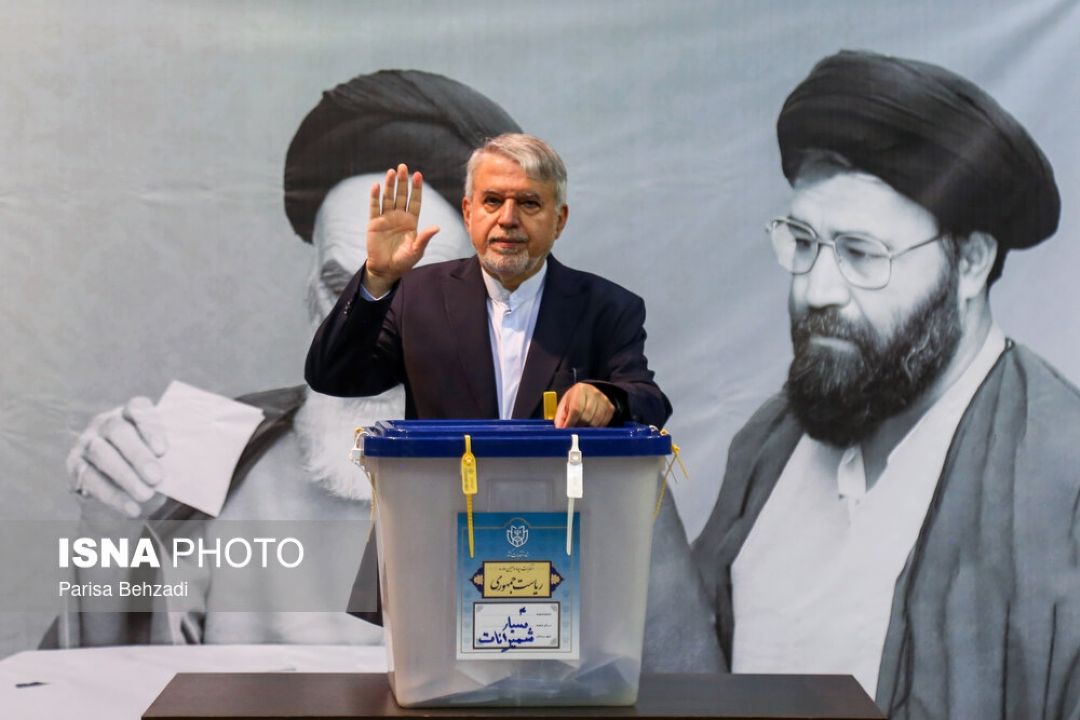 حضور سید رضا صالحی امیری در انتخابات چهاردهمین دوره ریاست‌جمهوری - حسینیه جماران