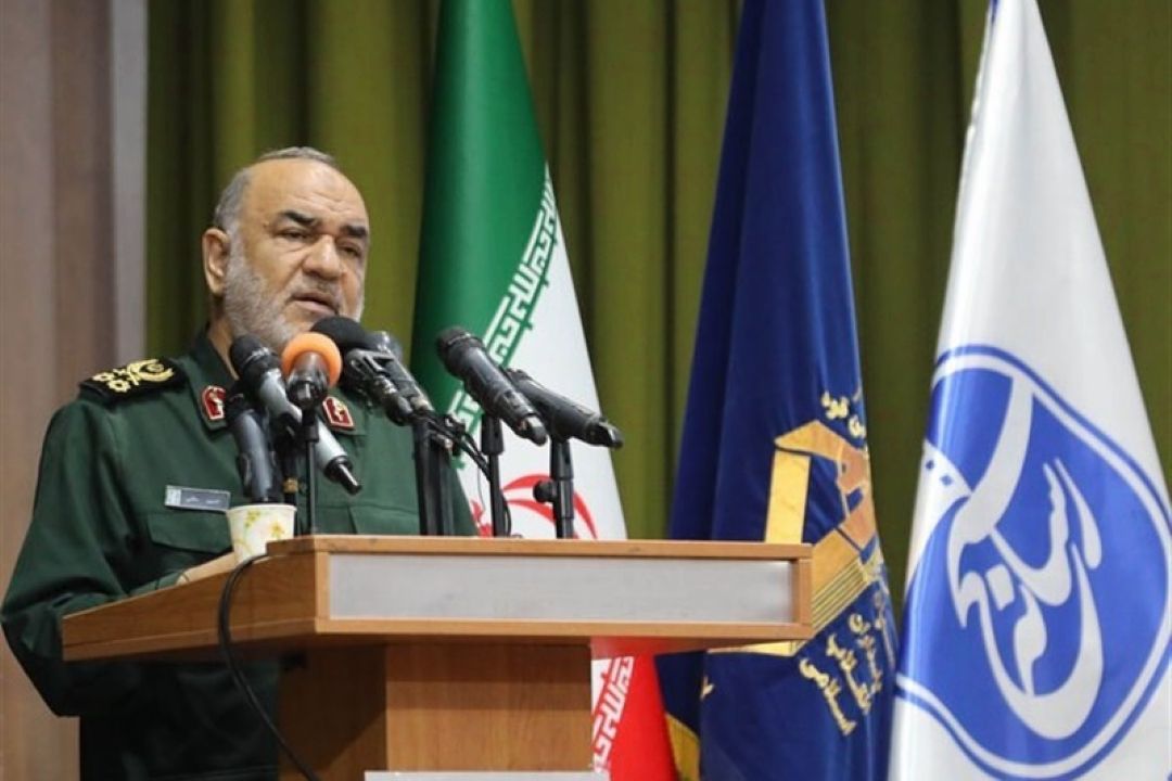 سرلشكر سلامی: ایران قدرت آمریكا را مستهلك كرده است