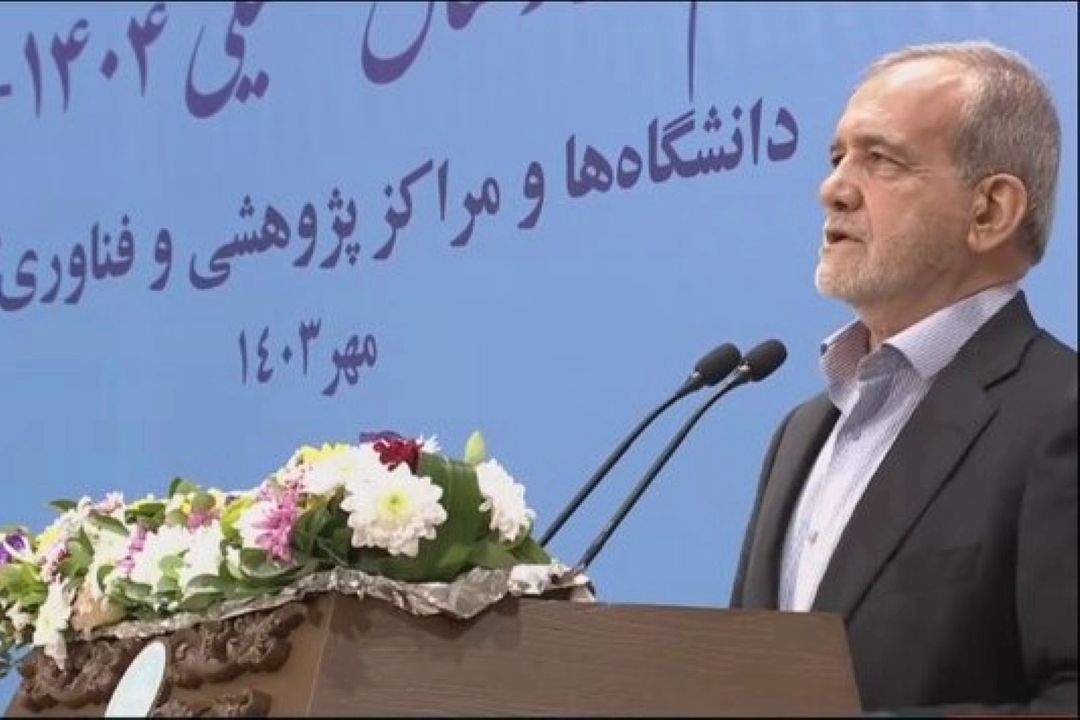 دانشگاه باید كشور را در قله علم، توانایی، هنر و تكنولوژی قرار دهد