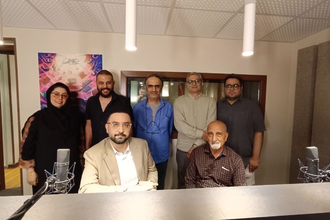 بازسازی صدای زنده یاد حمید منوچهری با هوش مصنوعی در رادیو نمایش