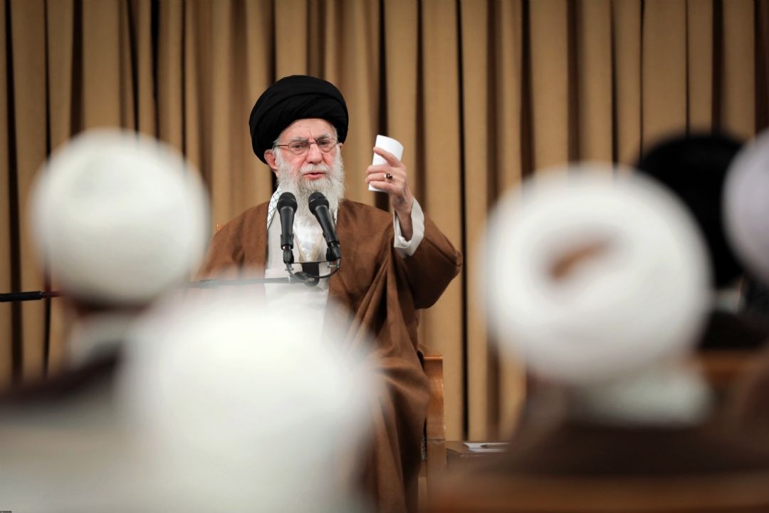 رهبر انقلاب: حزب‌الله قوی است