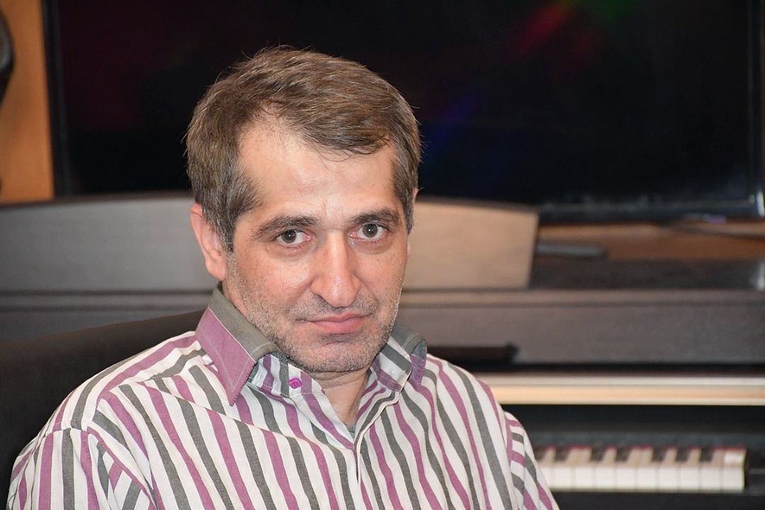 چه كسی برای رقص درغبار نواخت؟
