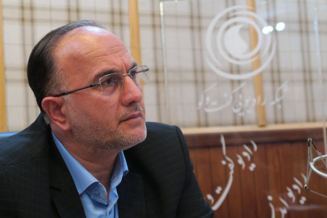 سوء‌تدبیر باعث شد كه برخی در بازی دشمن ایفای نقش كنند