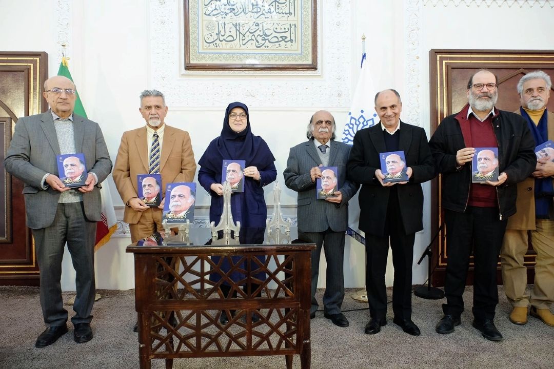 در حلقه رندان