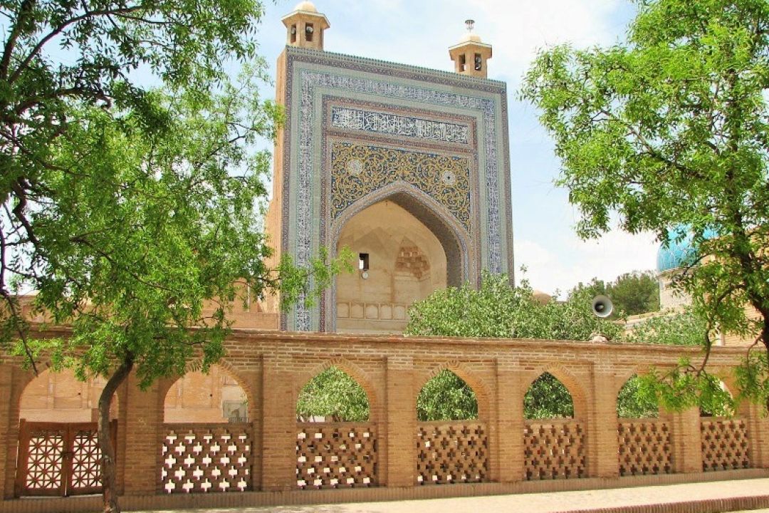 آرامگاه شیخ احمد جام
