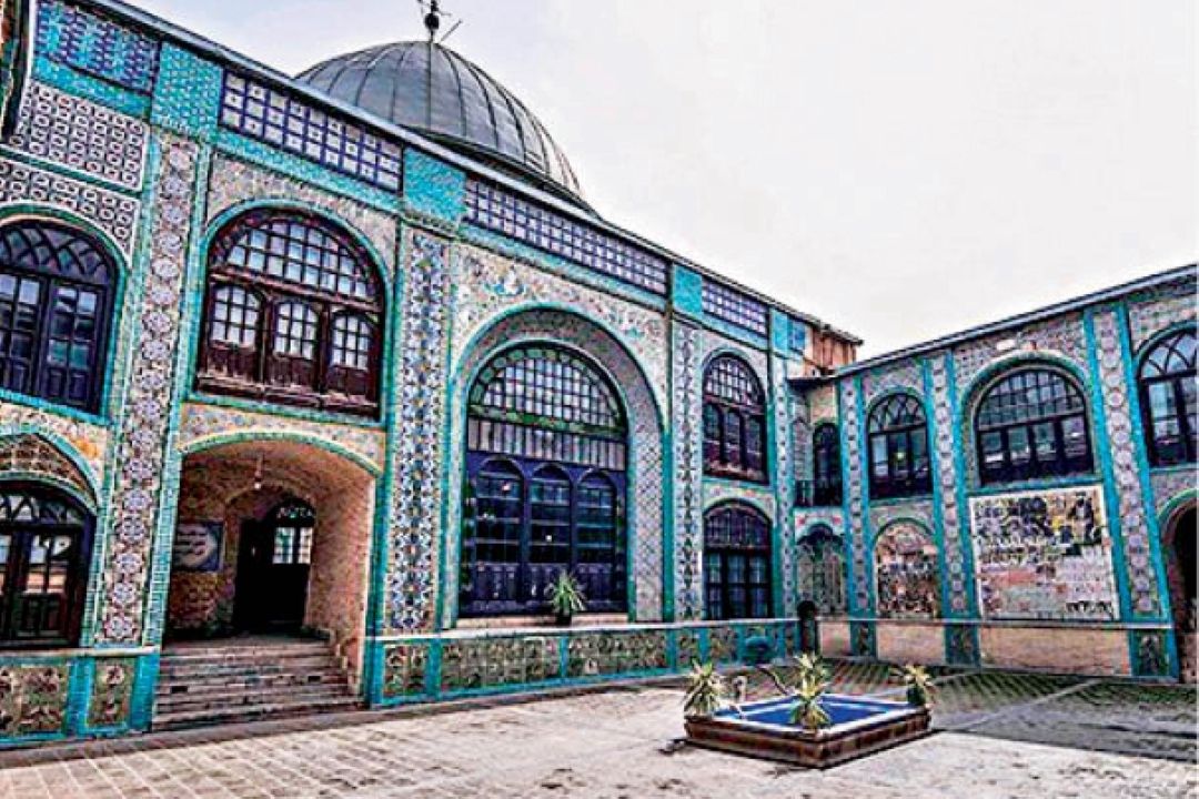 تكیه «معاون الملك»؛ بزرگ ترین تكیه مینیاتوری جهان