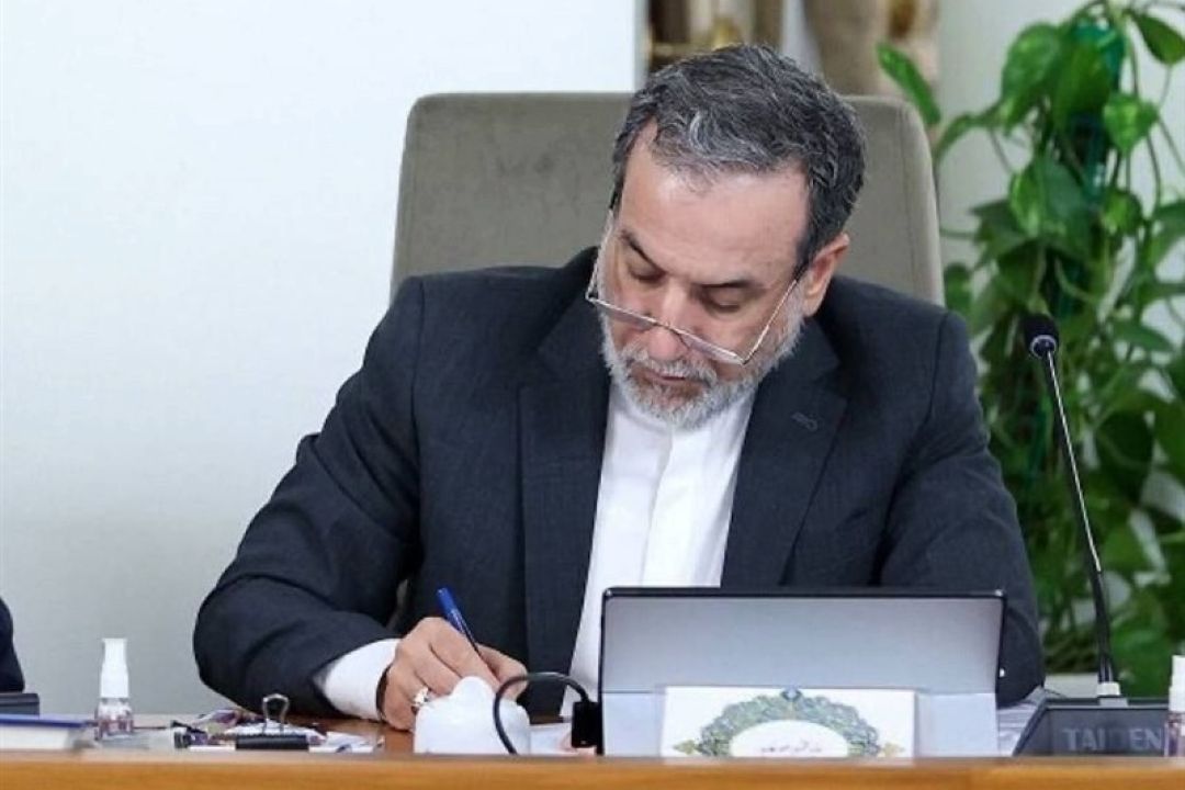 عراقچی: با تداوم تهدیدهای آمریكا، مذاكره مستقیم نخواهیم كرد