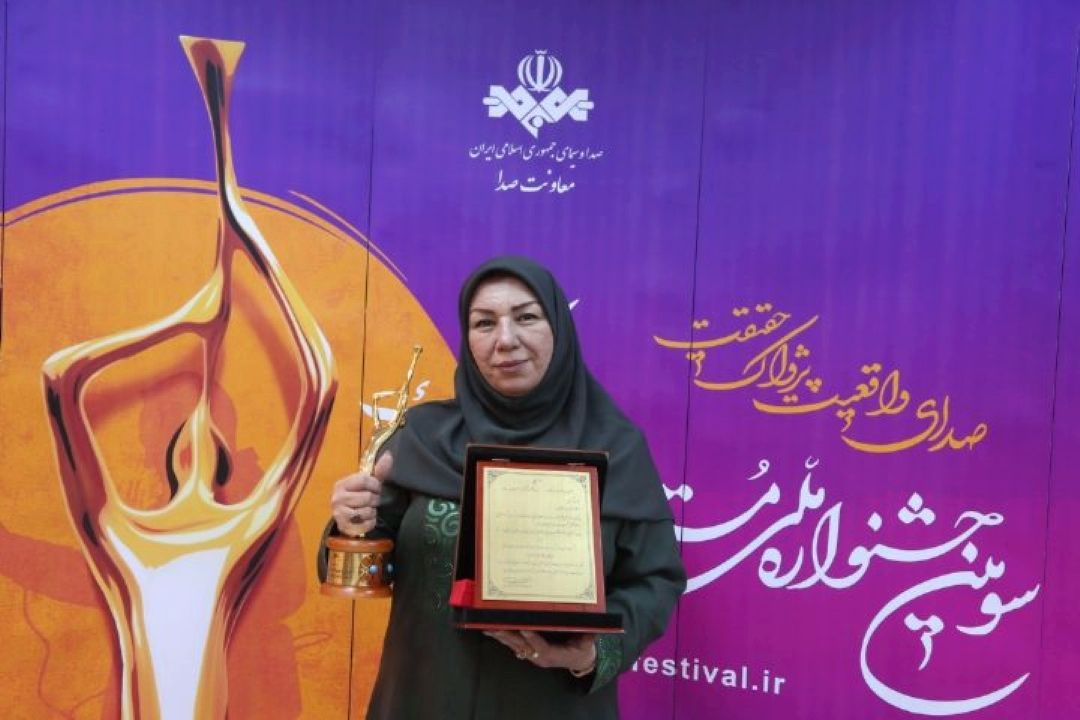 با نگاهی به اهمیت ذهن و زبان مولانا در ادب پارسی ، «شهد و شرنگ» را ساختم