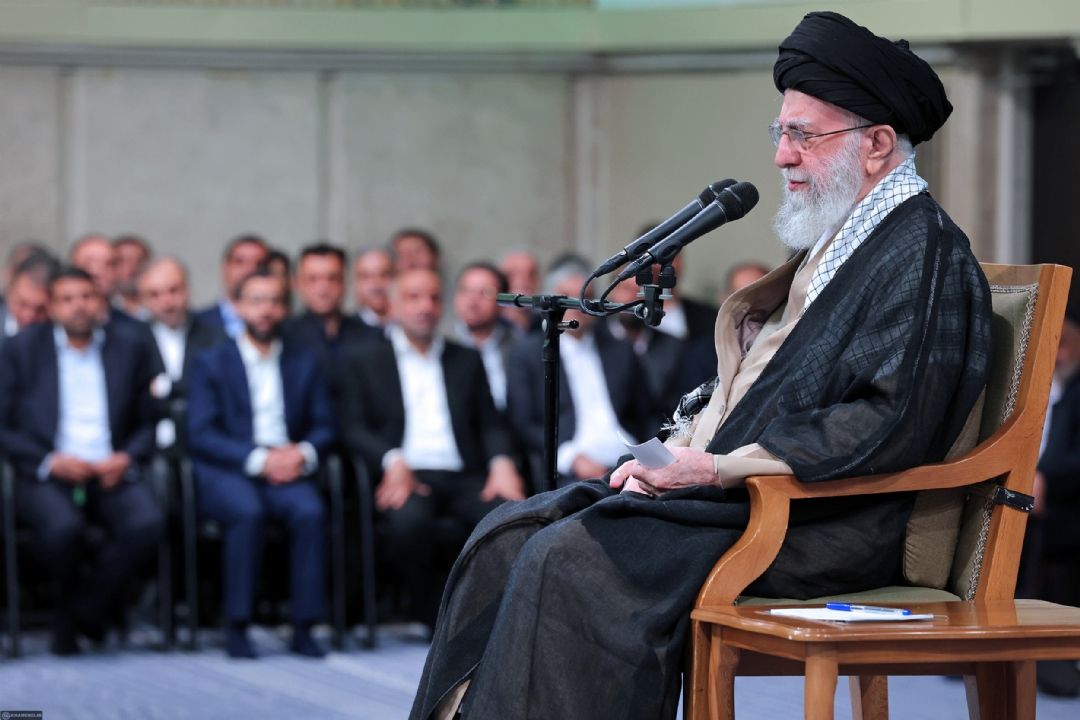 رهبر معظم انقلاب: كارگر سرمایه اصلی برای تحقق شعار سال است/مسئله فلسطین نباید فراموش شود