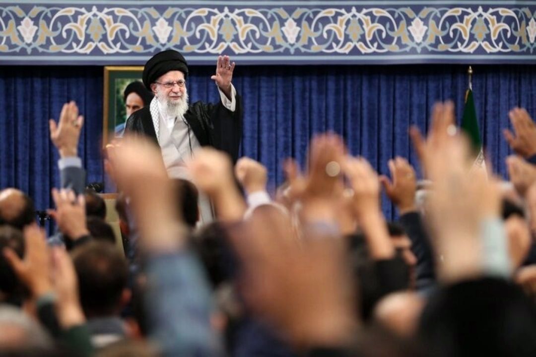 رهبر انقلاب: جمهوری اسلامی منتظر اجازه هیچ‌كس برای غنی‌سازی نیست