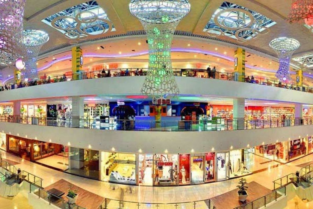 پاساژها و مراكز خرید؛ بررسی اثرات مراكز خرید بر سبك زندگی مردم