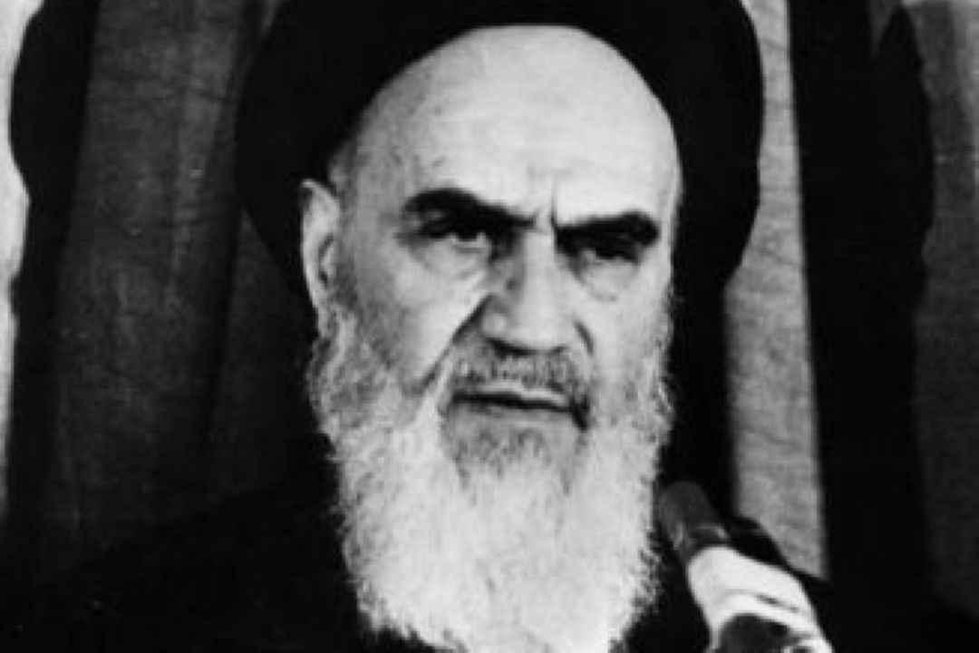 در سوگ امام راحل