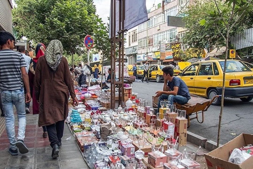 رفع مشاغل مزاحم و تلاش برای بازگرداندن حق عبور به شهروندان تهرانی