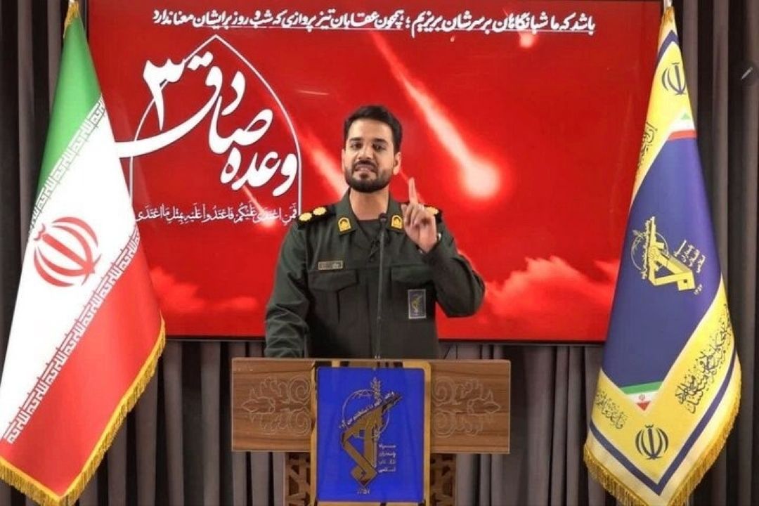سخنگوی عملیات: به آسمان سرزمین‌های اشغالی تسلط كامل یافته‌ایم