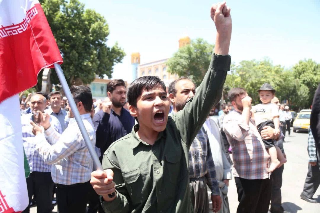 صدای ملت ایران در حماسه انتقام ملی روی امواج رادیو 