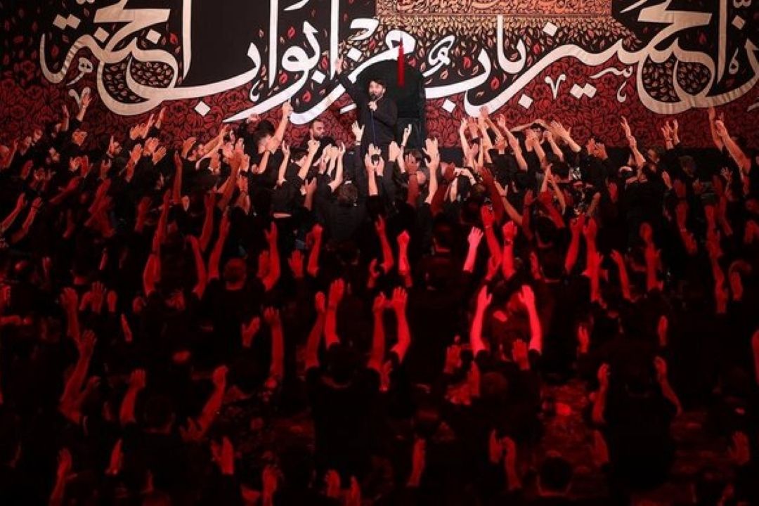 متفاوت‌ترین محرم انقلاب اسلامی رقم خواهد خورد؛ اهتزاز پرچم سرخ حسینی