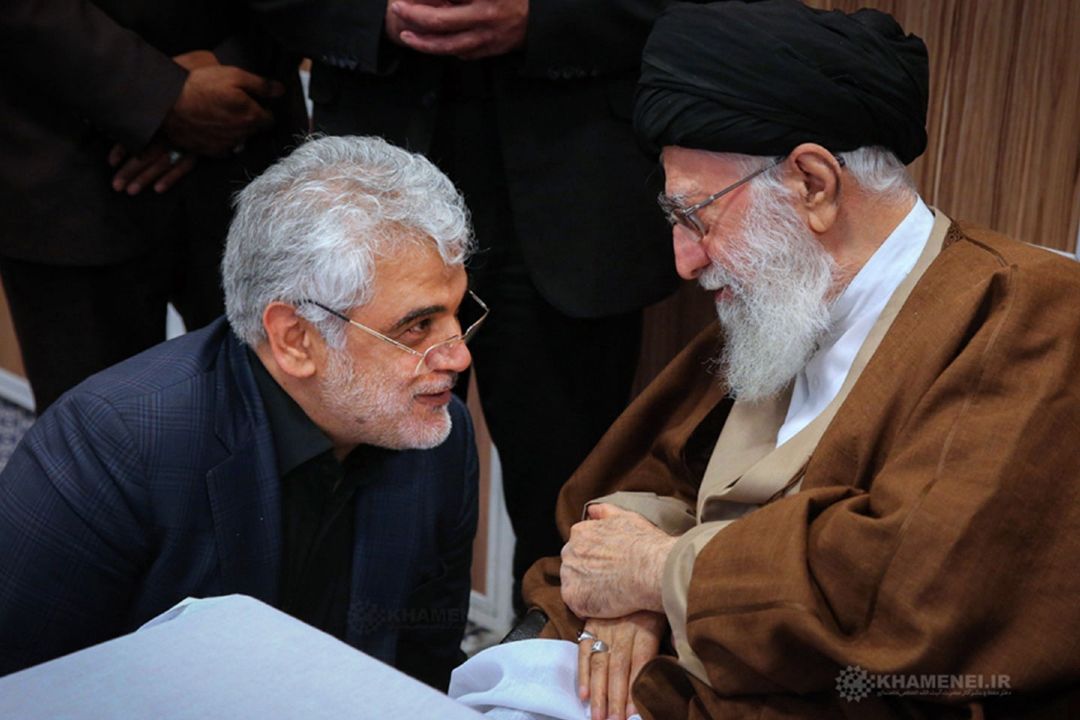 تصاویری از شهدای حمله تروریستی رژیم صهیونیستی، در دیدار با رهبر انقلاب