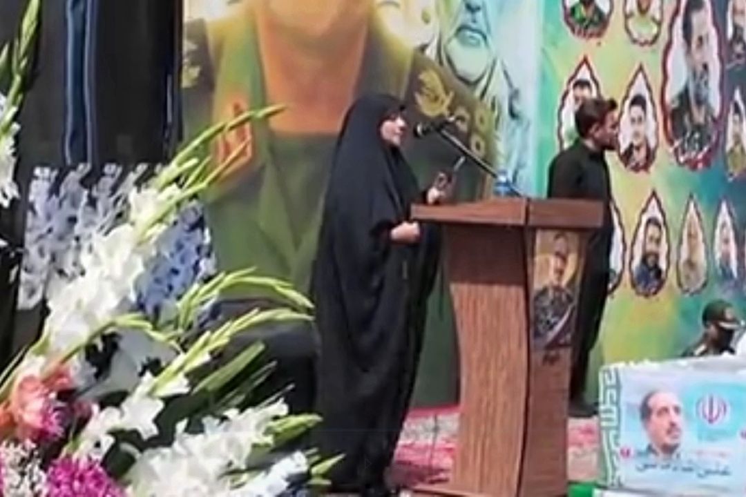 دختر شهید شادمانی: اشك نمی‌ریزم تا دشمن خوشحال نشود