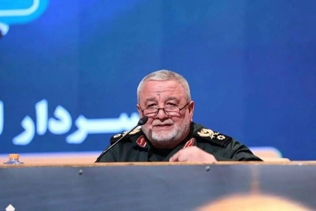 بخش اعظمی از موشك‌های مؤثر كشورمان را نشان ندادیم
