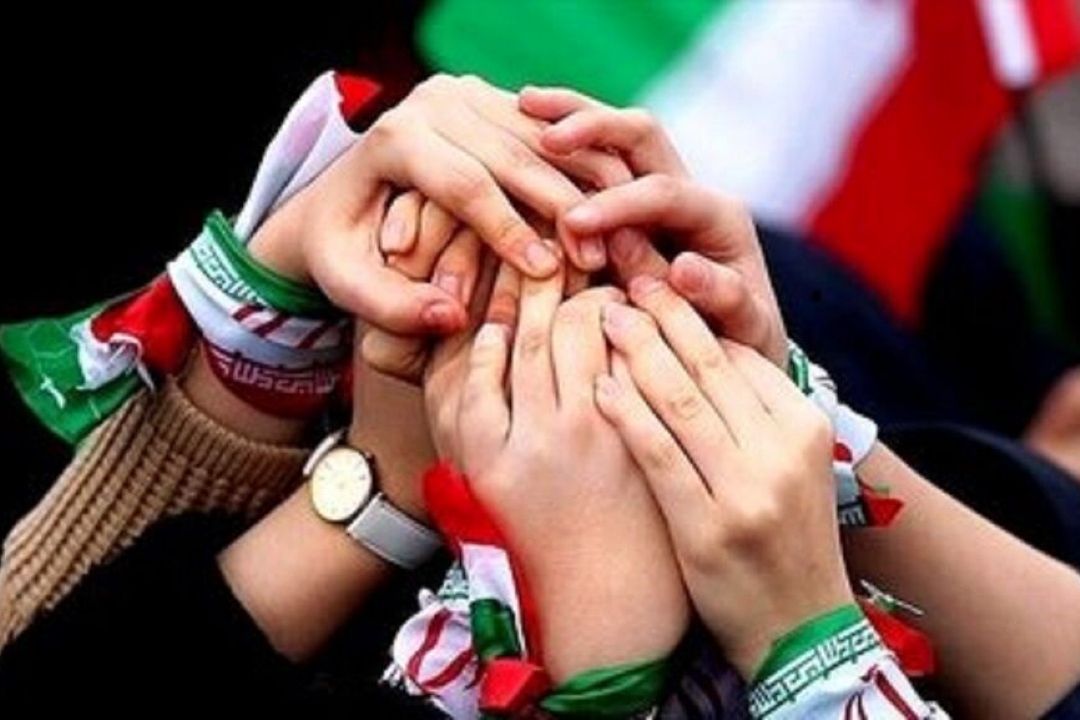 همبستگی ایرانیان، رمز پایداری در برابر دشمنان و احیای هویت ملی