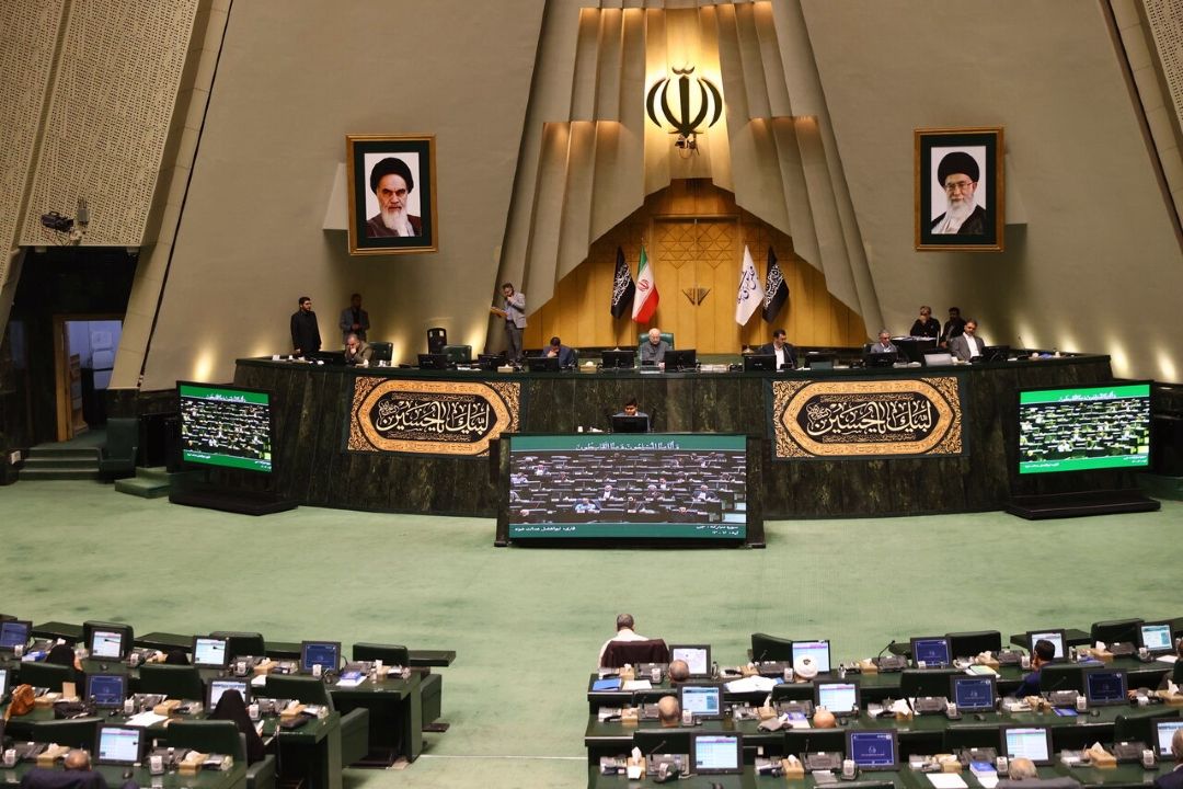 تصویب دو فوریت بررسی لایحه دولت برای مقابله با انتشار محتوای خبری خلاف واقع در فضای مجازی