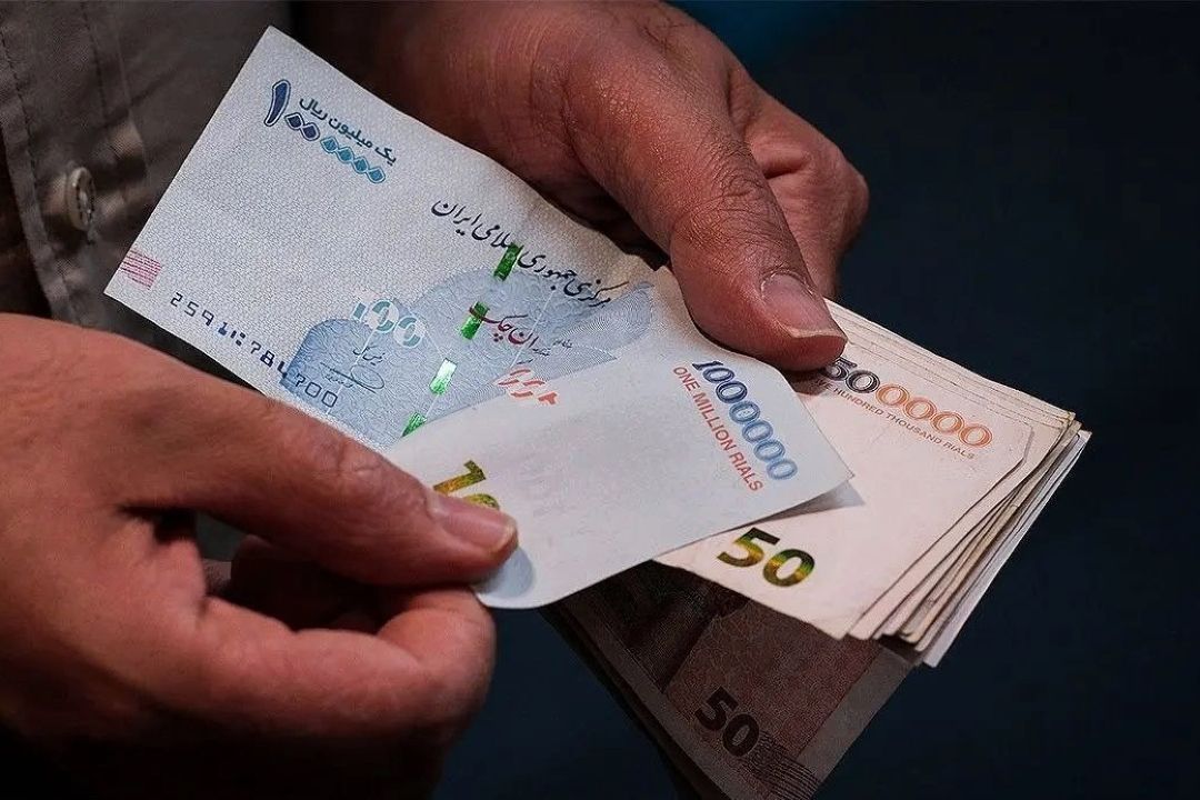 حذف چهار صفر، بیش از آن‌كه ریشه اقتصادی داشته باشد، اهداف روانی و سیاسی دارد
