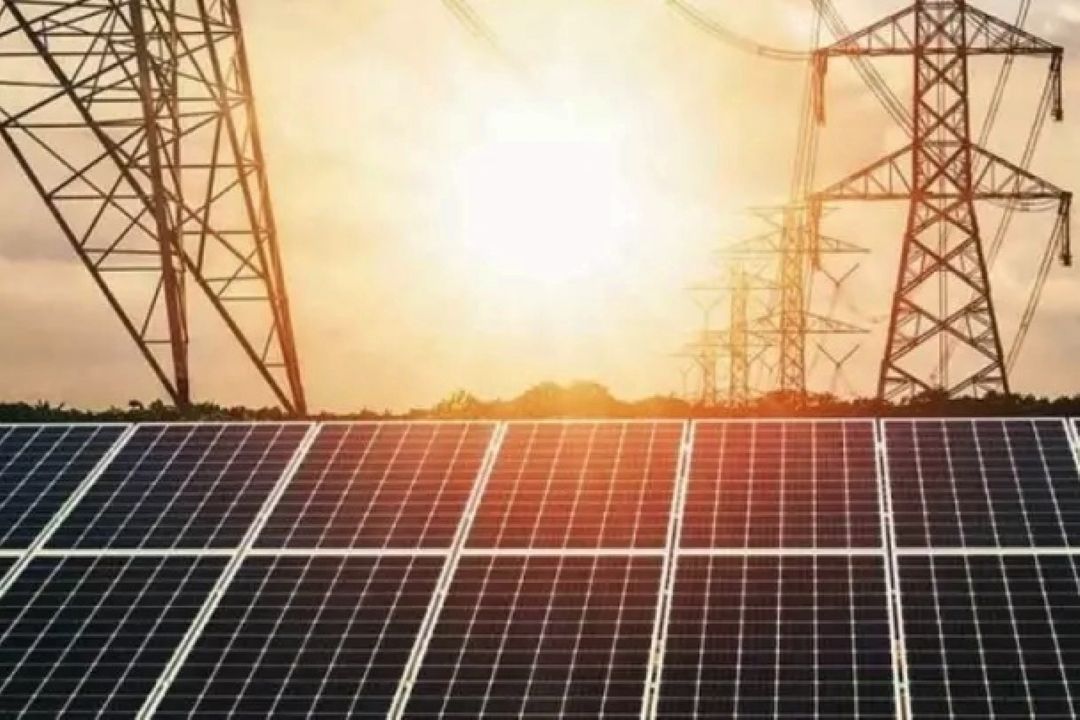 آغاز احداث بیش از 300 مگاوت نیروگاه جدید تجدیدپذیر