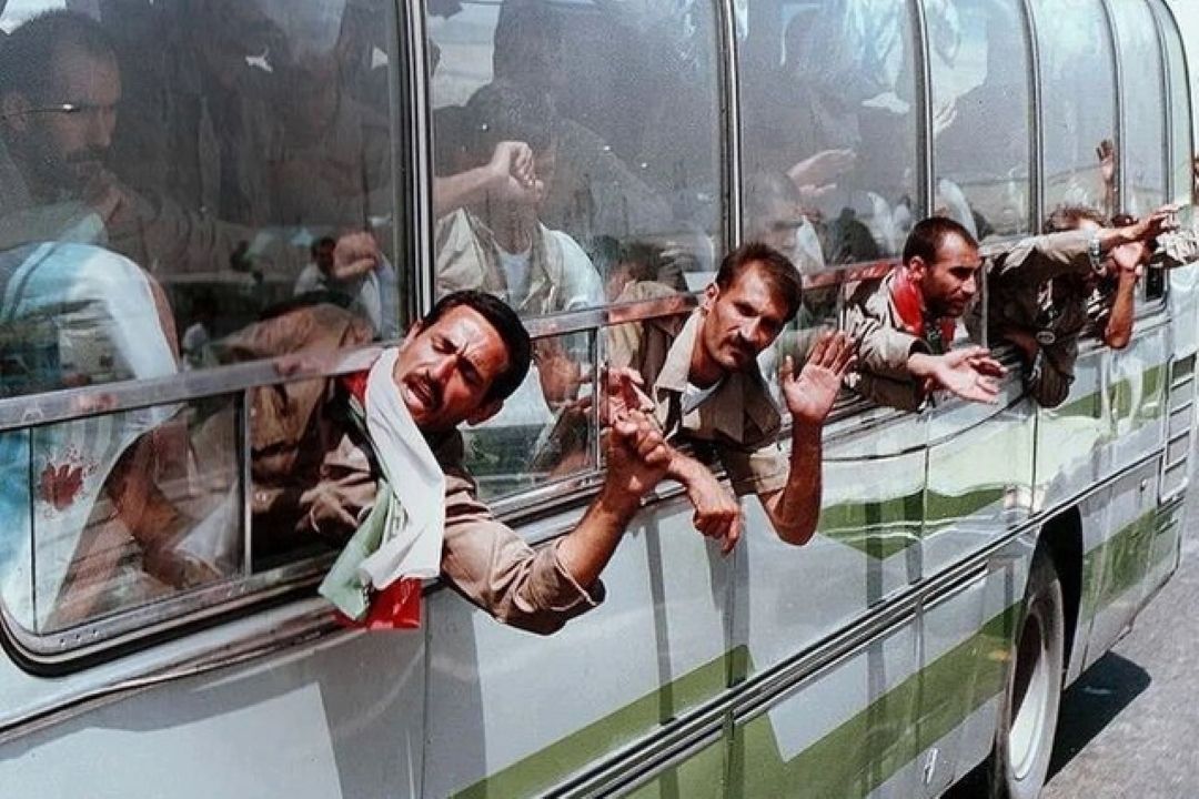 ساخت «ایران كوچك» در دل اسارت؛ آزادگان با همدلی ستون مقاومت شدند