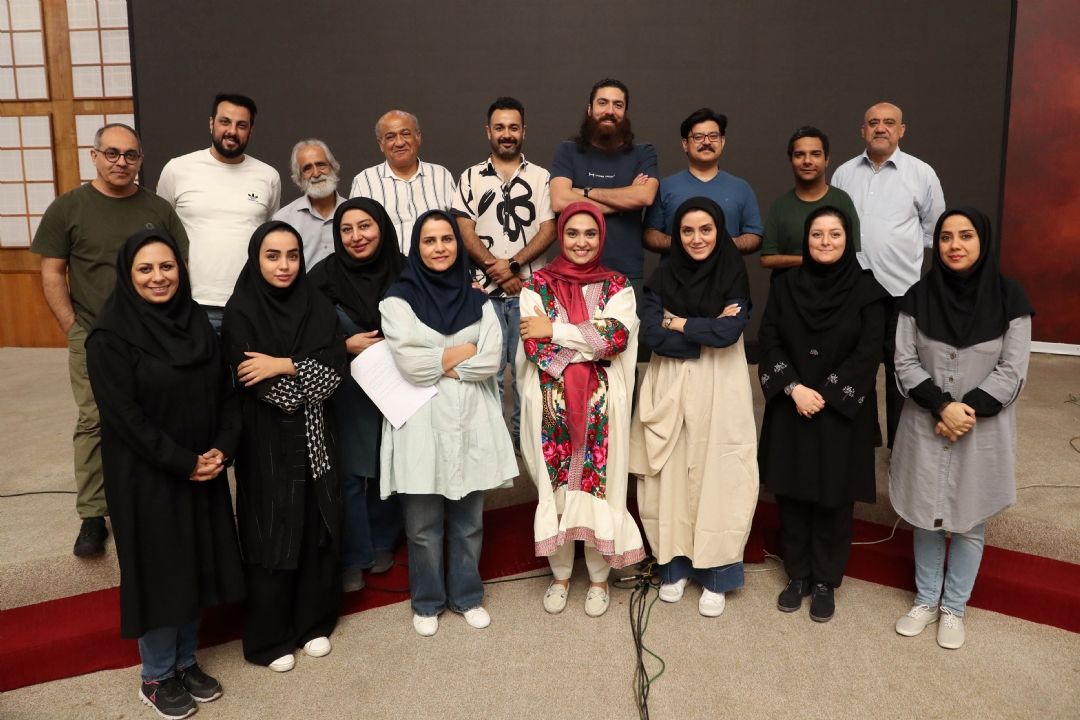 خنده به وقت 9 صبح/ جوانان، مخاطبان پر و پا قرص «شهرفرنگ»