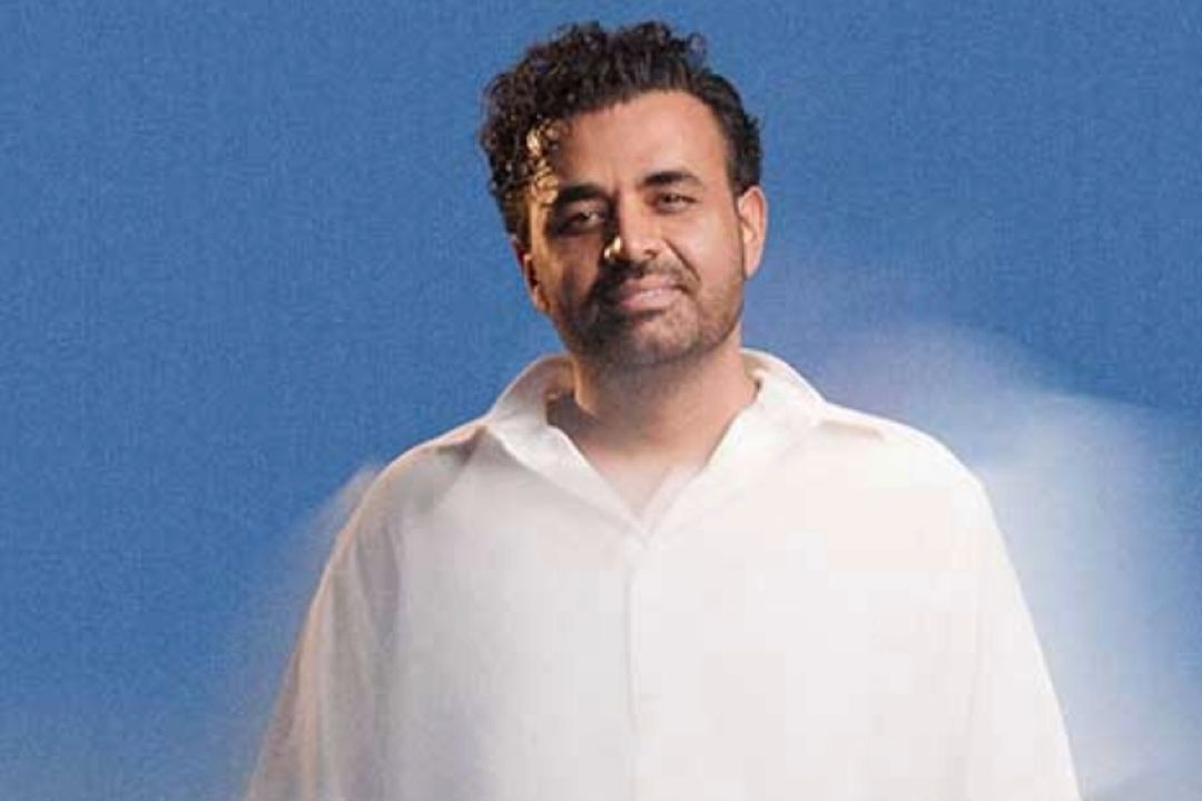 بالاخره شد