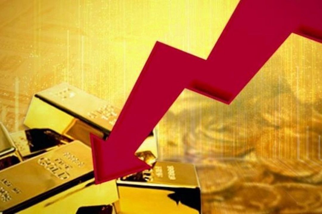 افت قیمت جهانی طلا؛ اصلاح موقت یا آغاز روند نزولی؟