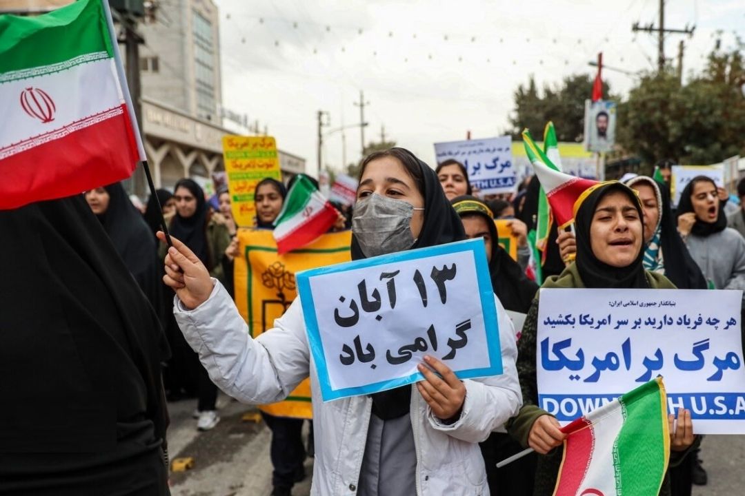  13 آبان؛ تقویت تاب‌آوری ملی با درون‌مایه‌ی خودباوری