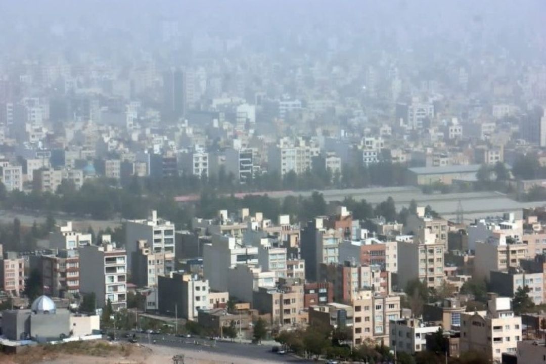 هواشناسی ایران 1404/8/17؛ جو پایدار كشور تا چهارشنبه/ افزایش آلودگی هوا در كلان‌شهرها