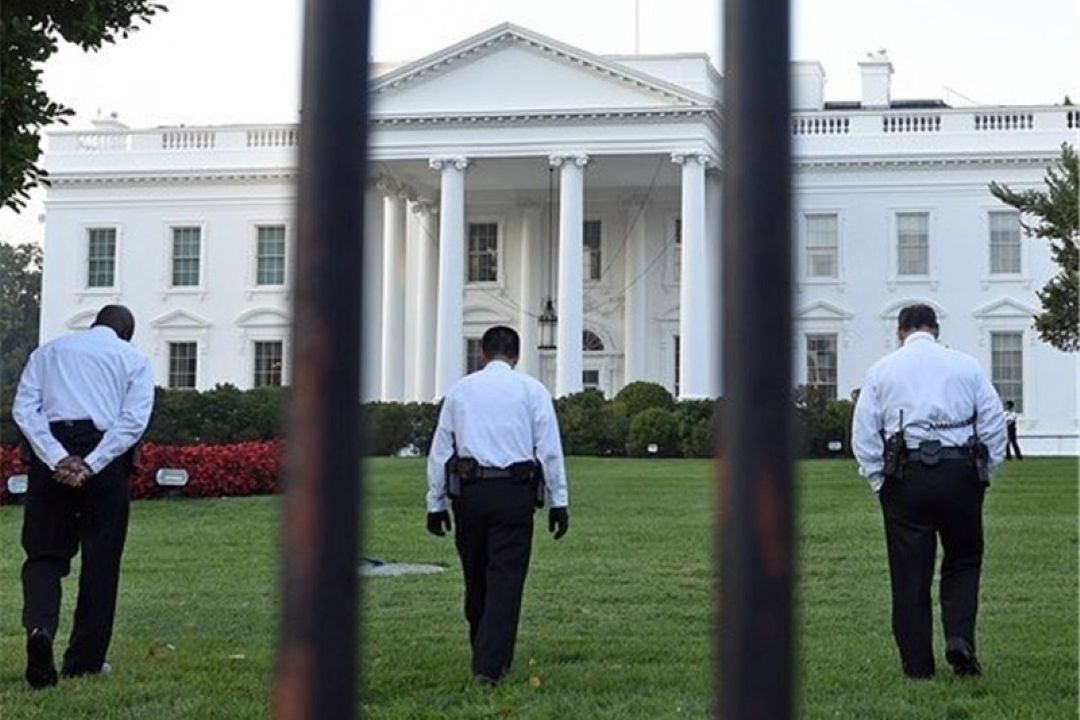 كاخی كه بدجوری ناامن است