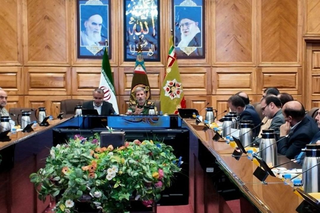 سرلشكر حاتمی: لحظه‌ای را برای ارتقا قدرت دفاعی از دست نداده‌ایم