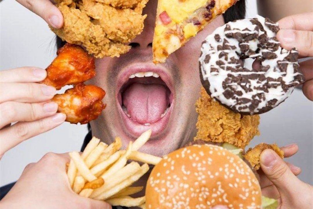 «بشقابی كه سیر نمی‌شود؛ بیمارستان صبا با موضوع پرخوری همراه مخاطبان می‌شود»