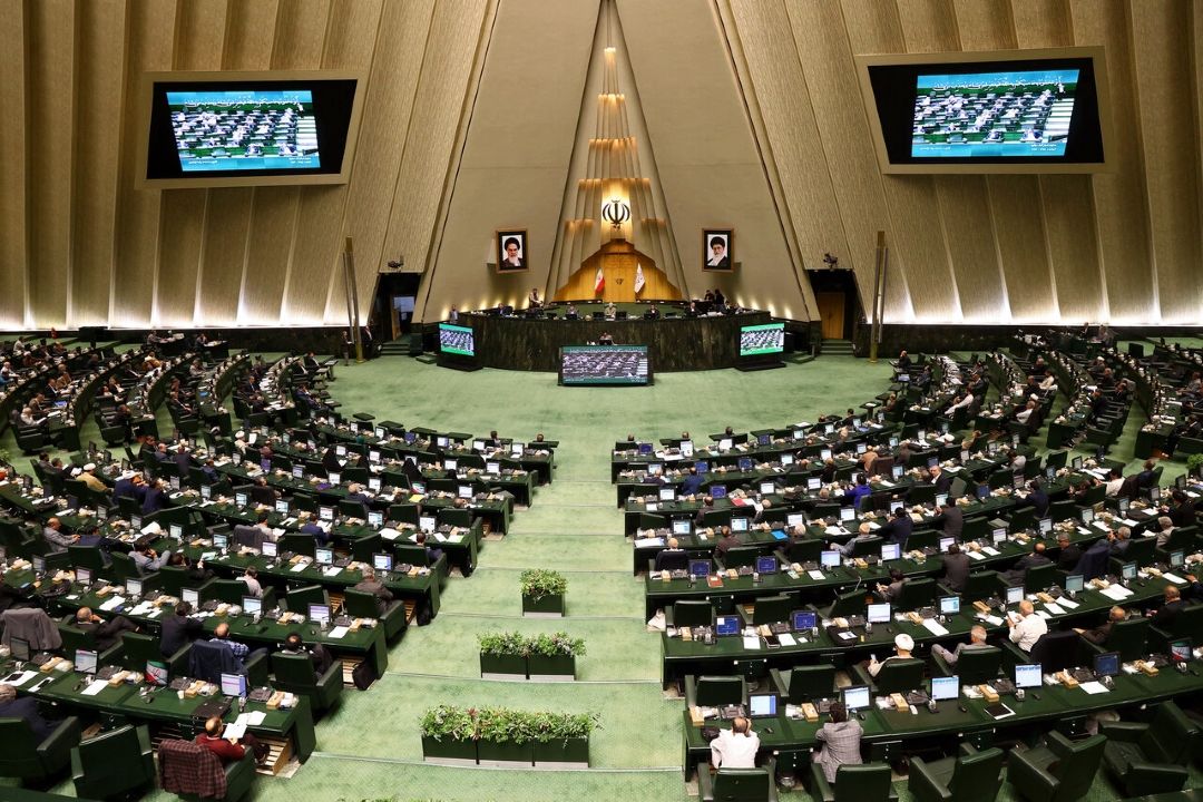 موافقت مجلس با تفحص از عملكرد منطقه آزاداروند از سال 99تا1403