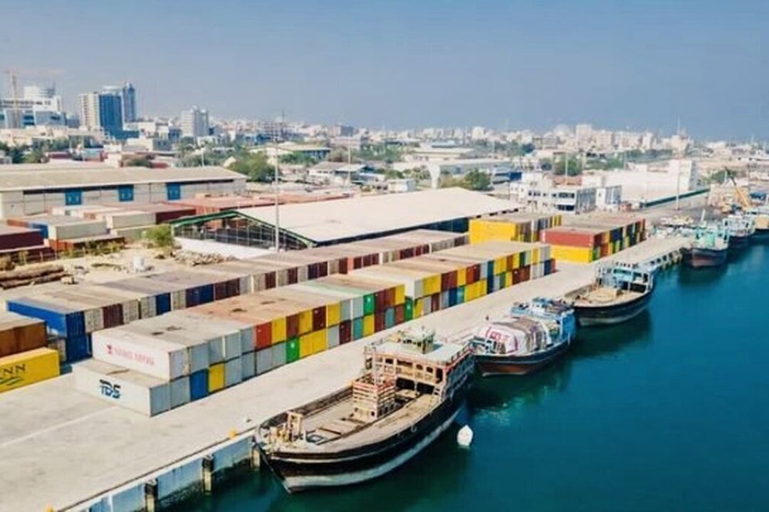 افزایش 15 درصدی تخلیه و بارگیری كالا در بنادر قشم